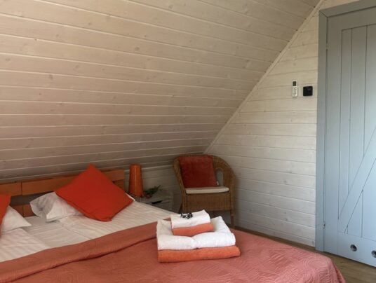 RAKI - Galeria, zdjęcie: pokoje nad jeziorem Serwy - SIRVIS - Suwalszczyzna