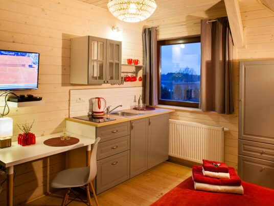 BIEDROSÓWKI - Galeria, zdjęcie: pokoje nad jeziorem Serwy - SIRVIS - Suwalszczyzna